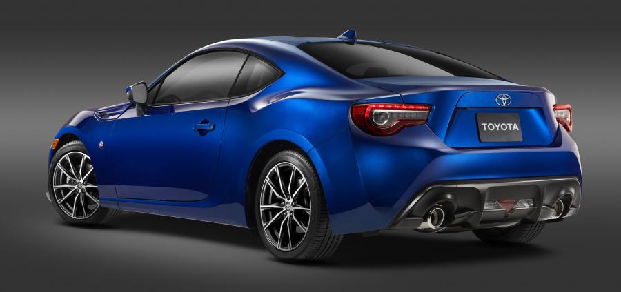  Toyota GT 86 2016 года  (US) (фото 22 из 30)